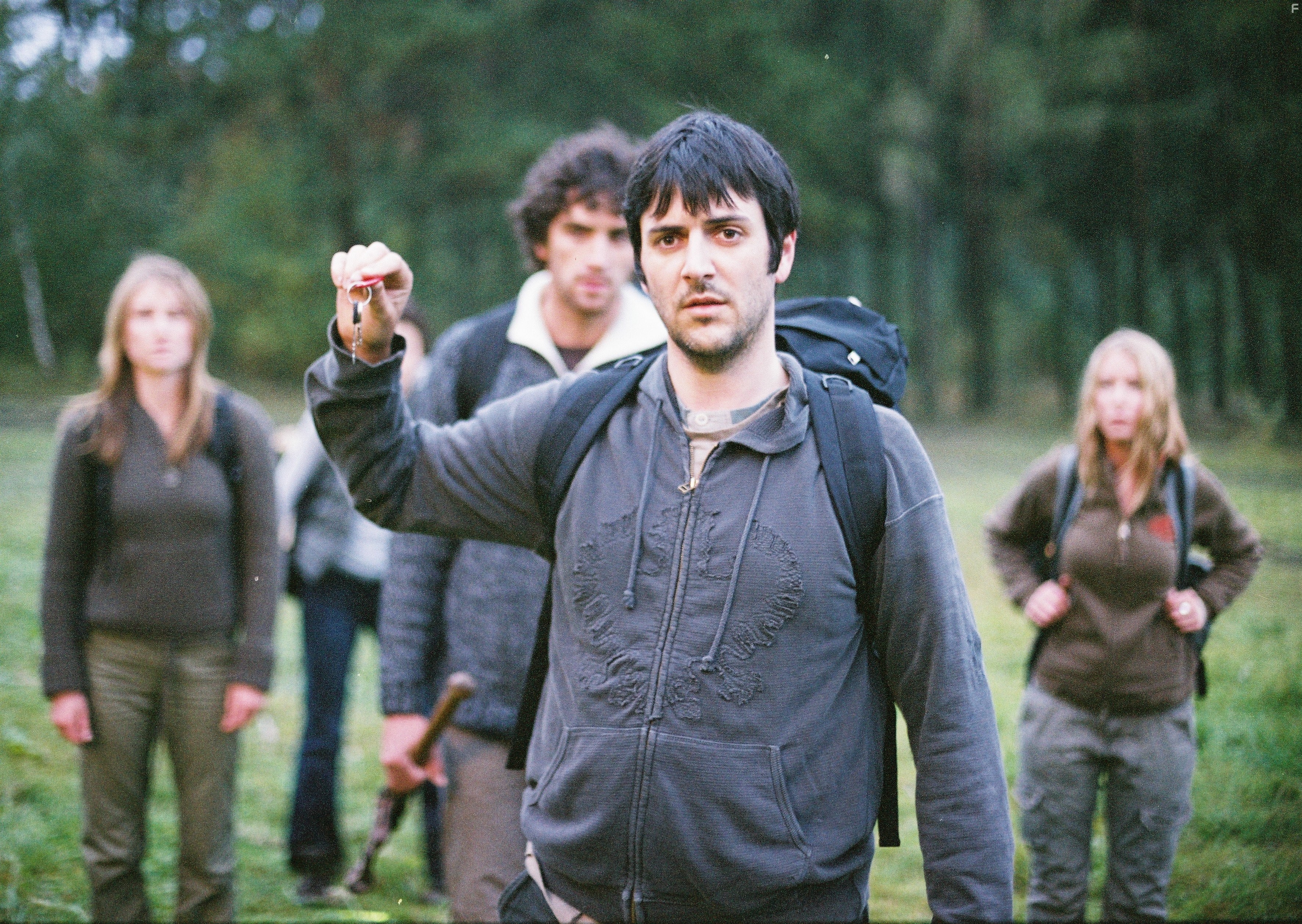 Jeb Beach and Luke Camilleri in The Cycle (2009)