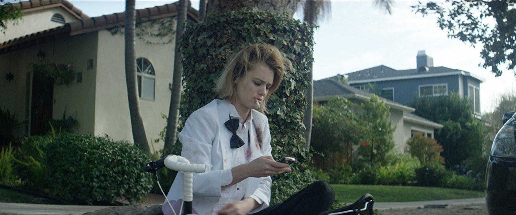 Иззи прётся через город #6