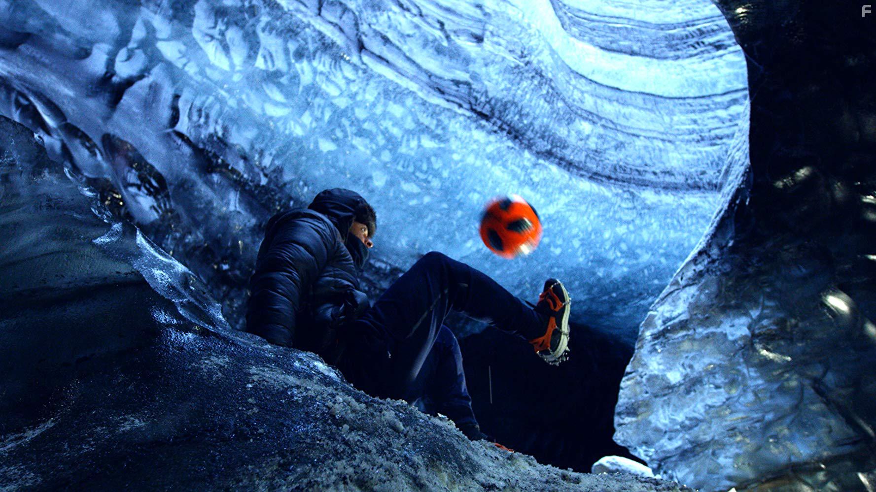 F2 Поиск футбола #1