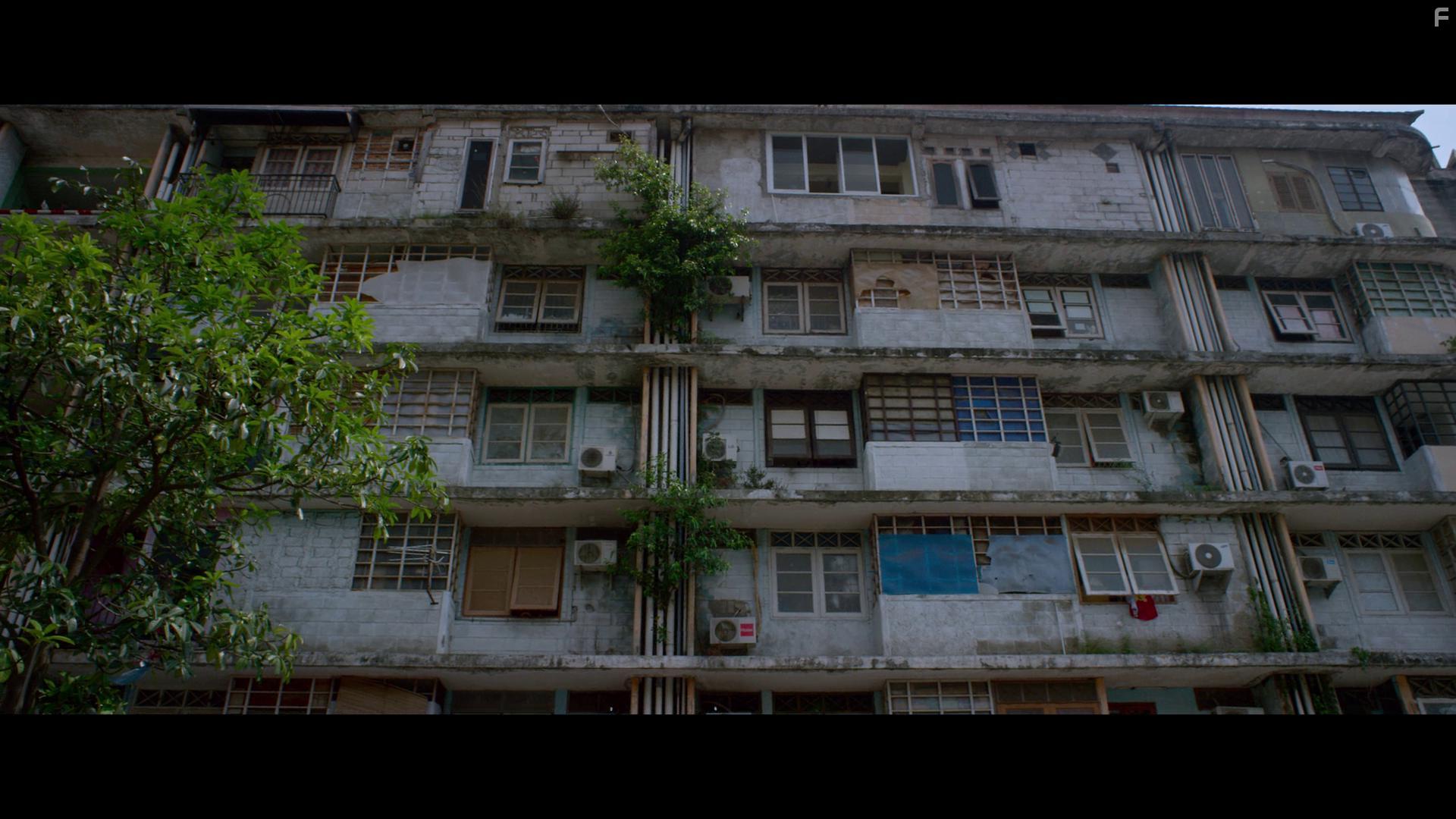 Ночь идёт за нами