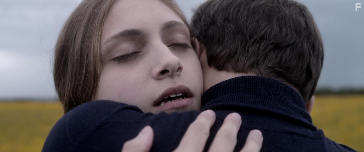 Слоны могут играть в футбол #7