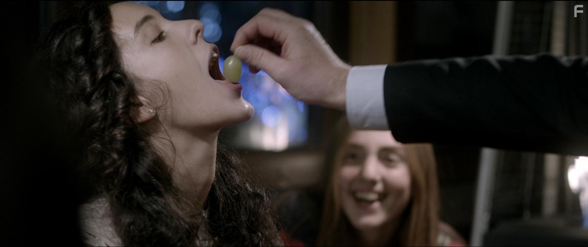 Слоны могут играть в футбол #8