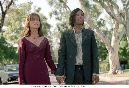Isabelle Huppert and Jason Schwartzman in Взломщики сердец (2004)