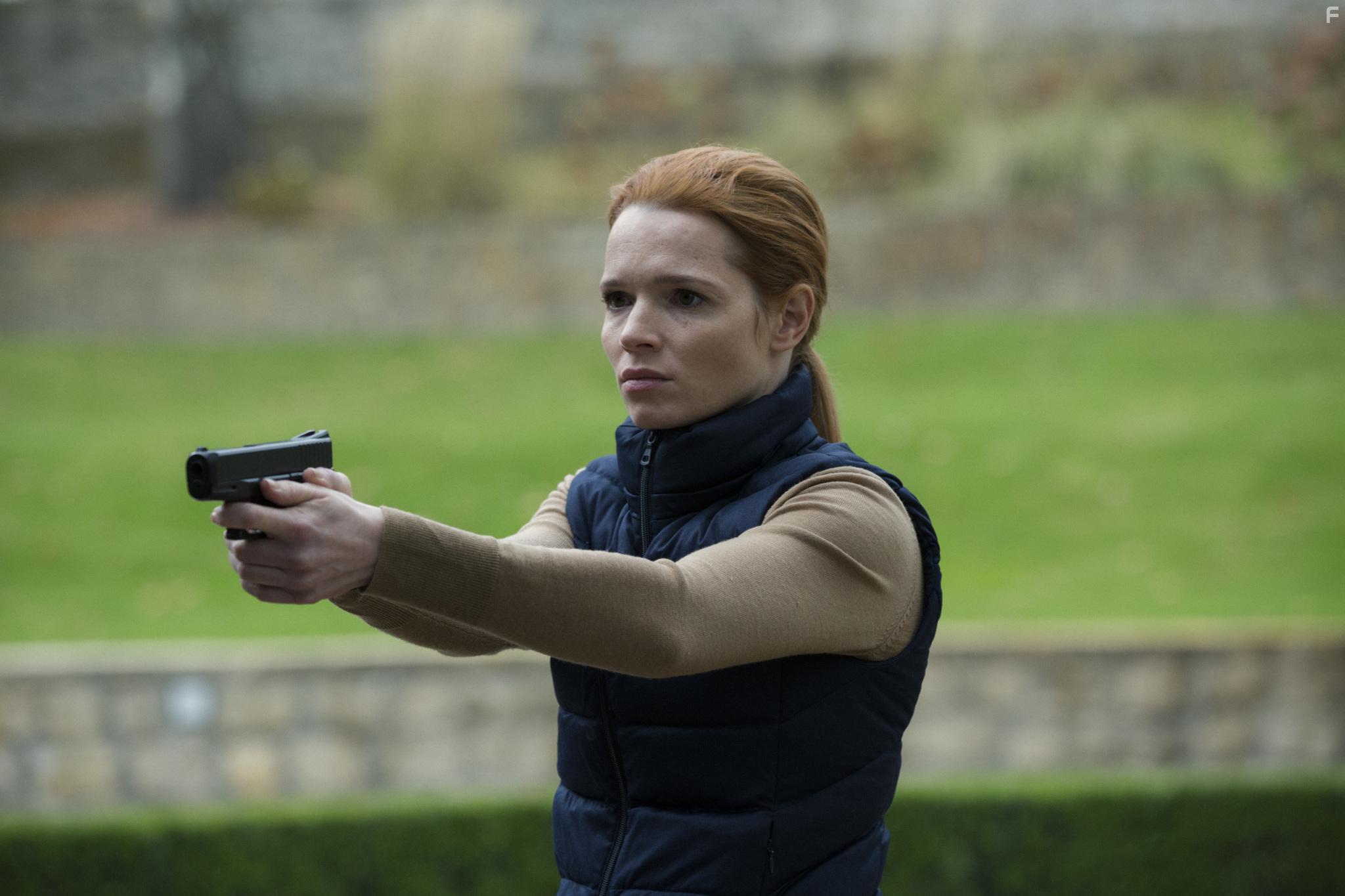 Karoline Herfurth in Beat (2018)