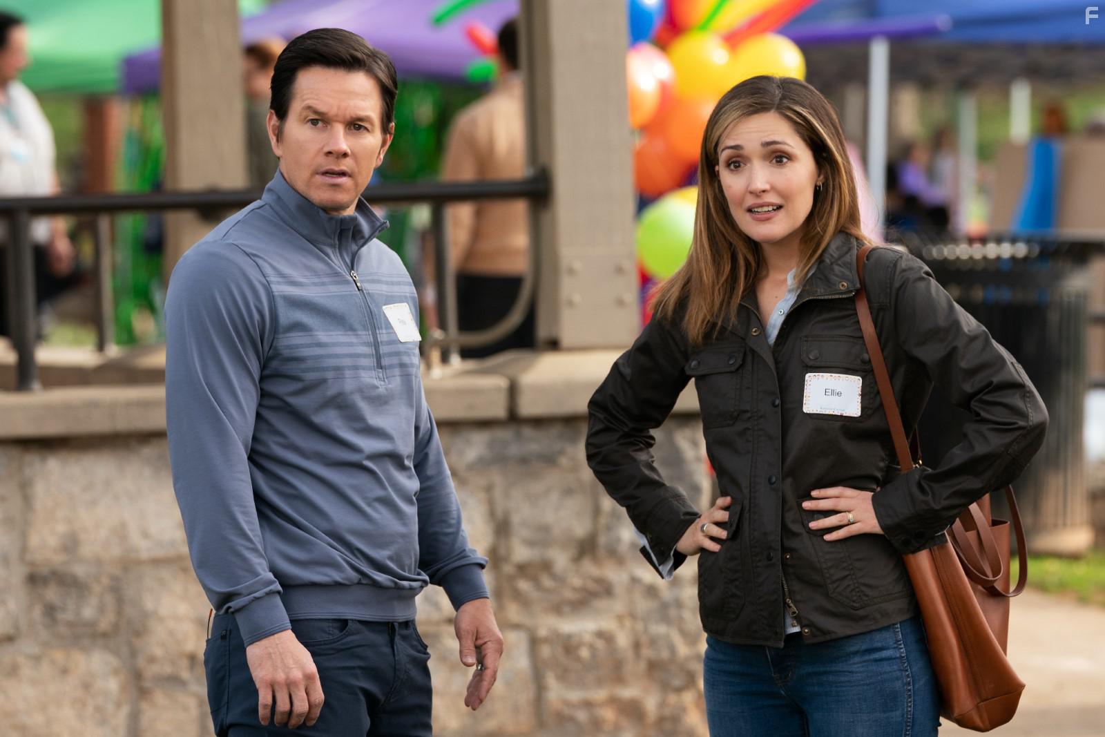 Mark Wahlberg and Rose Byrne in Instant Family (2018)
