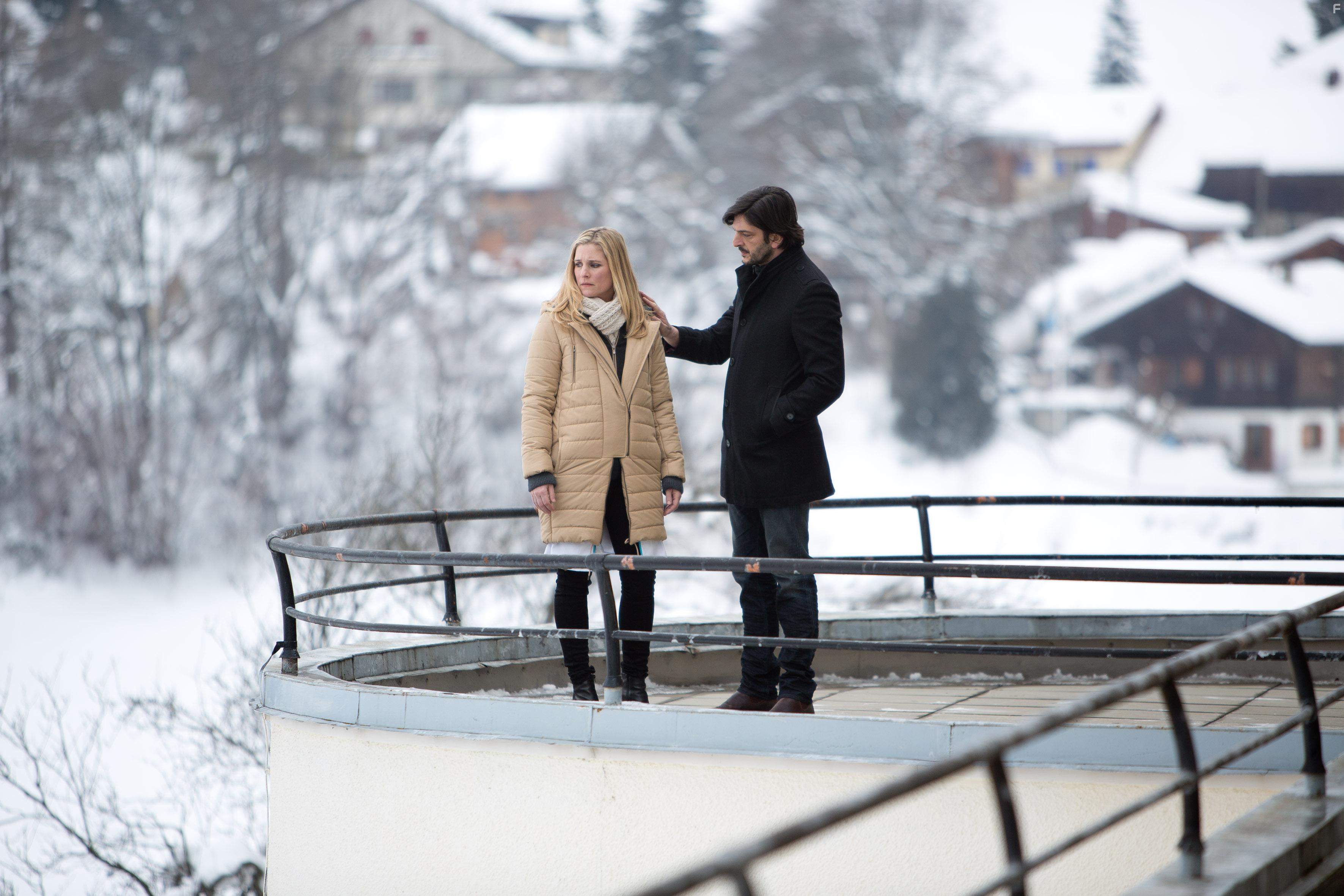 Natacha Rgnier and Raphael Roger Levy in Anomalia (2016)