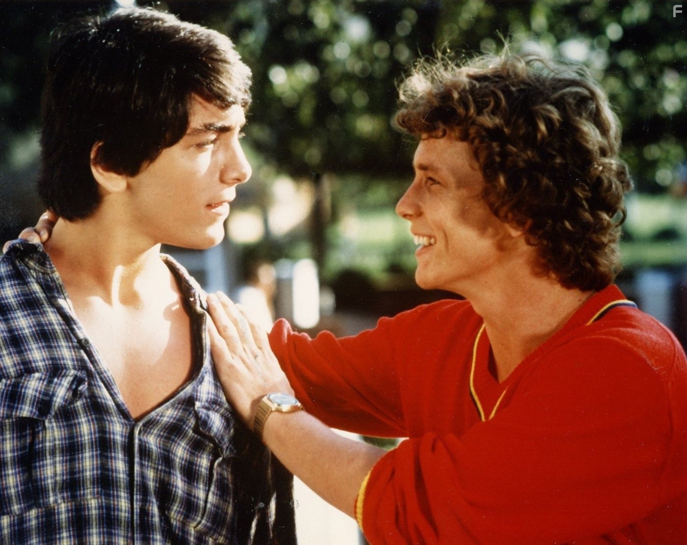Scott Baio and Willie Aames in Влипли! (1982)