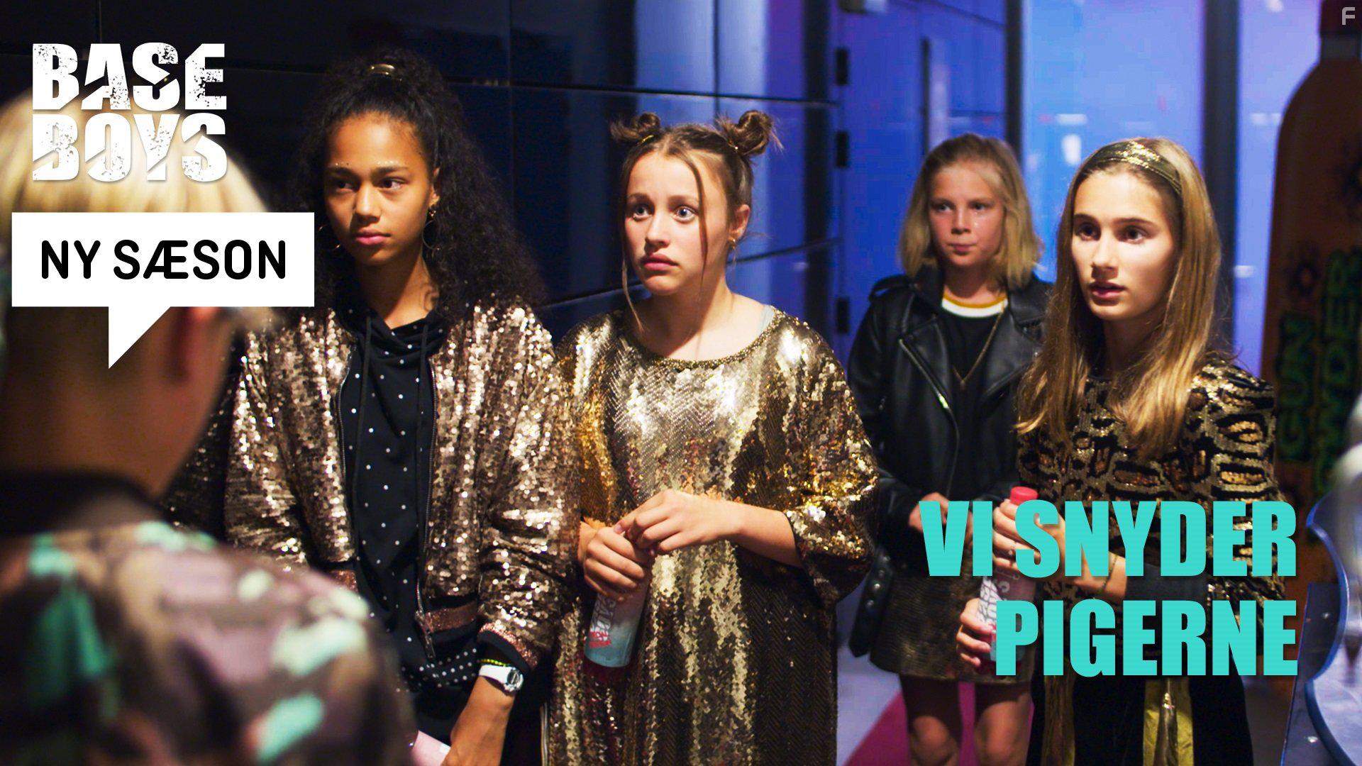 Cecilia Castro Olesen, Olivia Victoria Nybroe, Bastian Lars Andreasen, Isa Thorlacius, and Ida Salling Wiegandt in BaseBoys (2018)