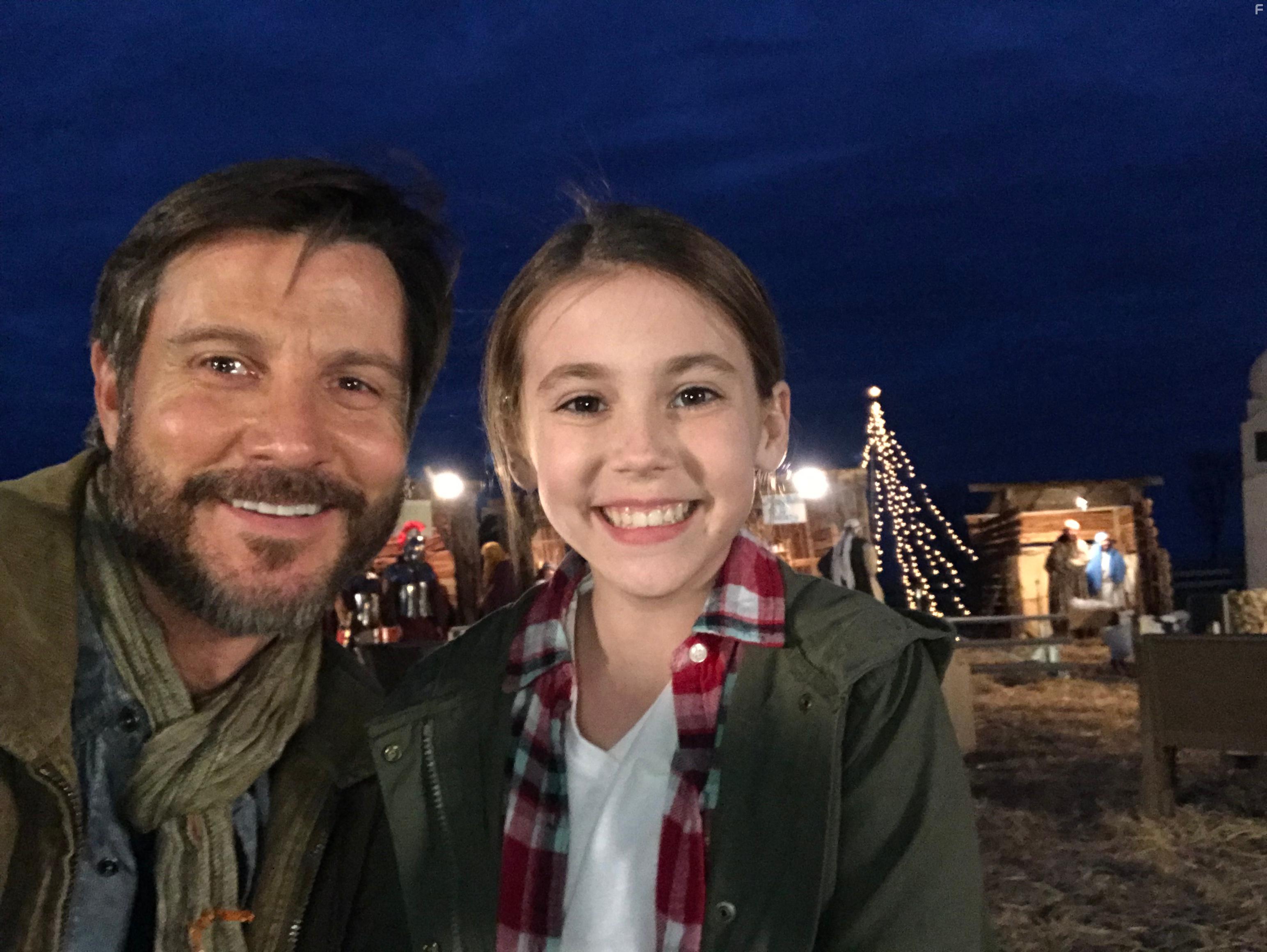 Chris Cleveland and Taylor Bedford in Bethlehem Ranch (2018)