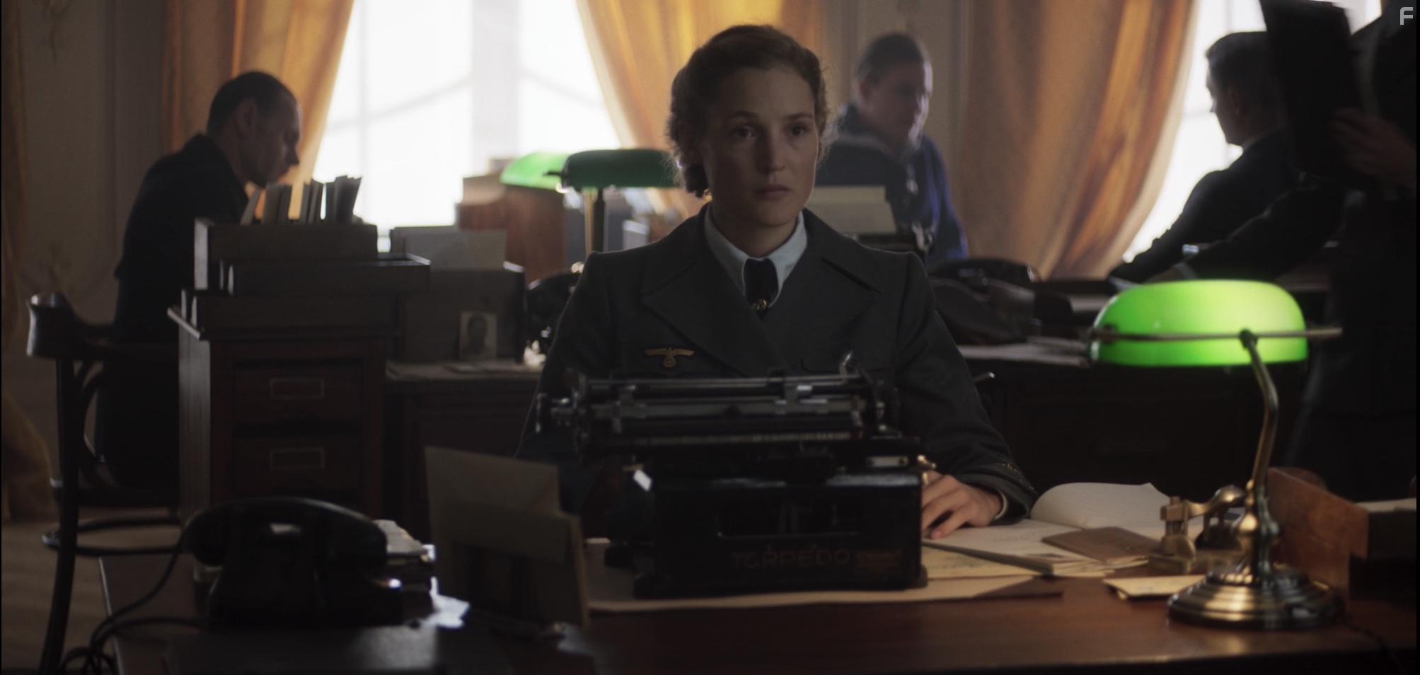 Vicky Krieps in Das Boot (2018)