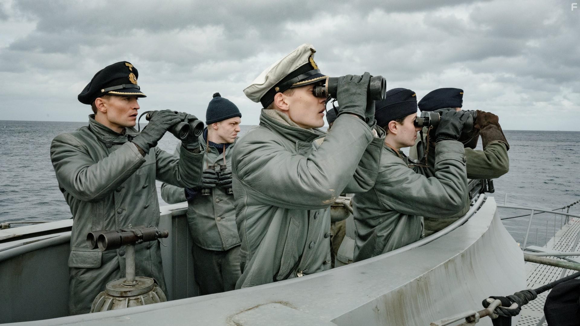Rick Okon, August Wittgenstein, and Leonard Kunz in Das Boot (2018)