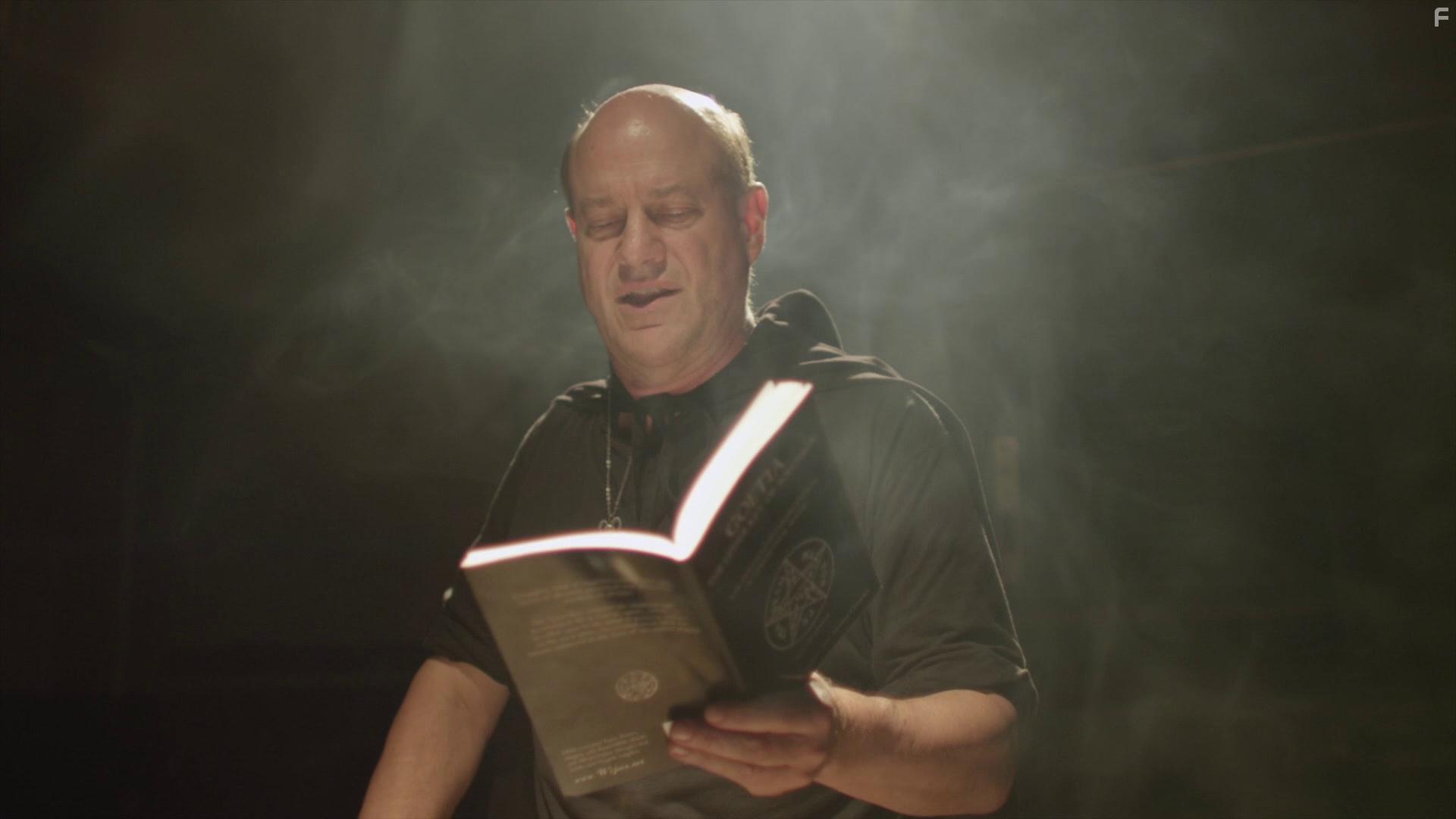 Bruce Barton in Smoke Screen (2018)