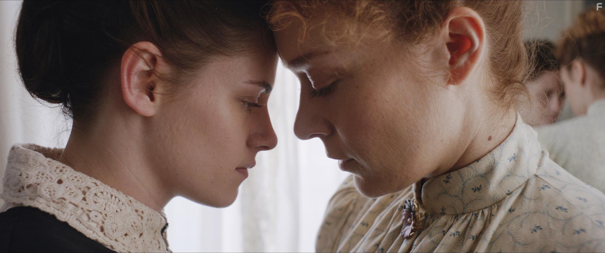 Chlo Sevigny and Kristen Stewart in Lizzie (2018)