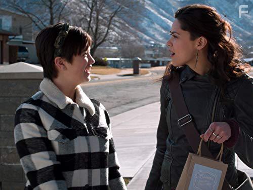 Lilan Bowden and Peyton Elizabeth Lee in Andi Mack (2017)