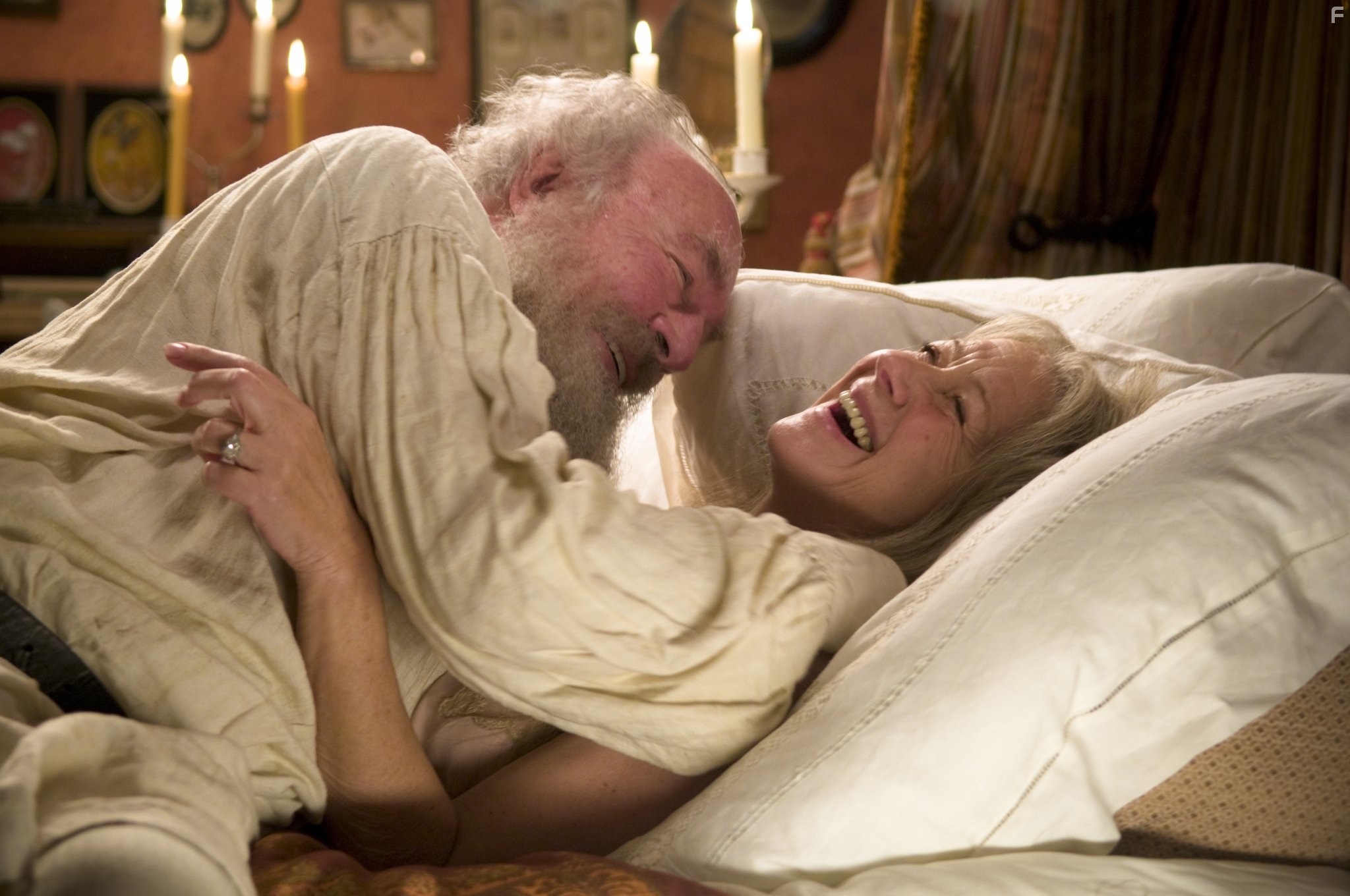 Helen Mirren and Christopher Plummer in Последнее воскресение (2009)