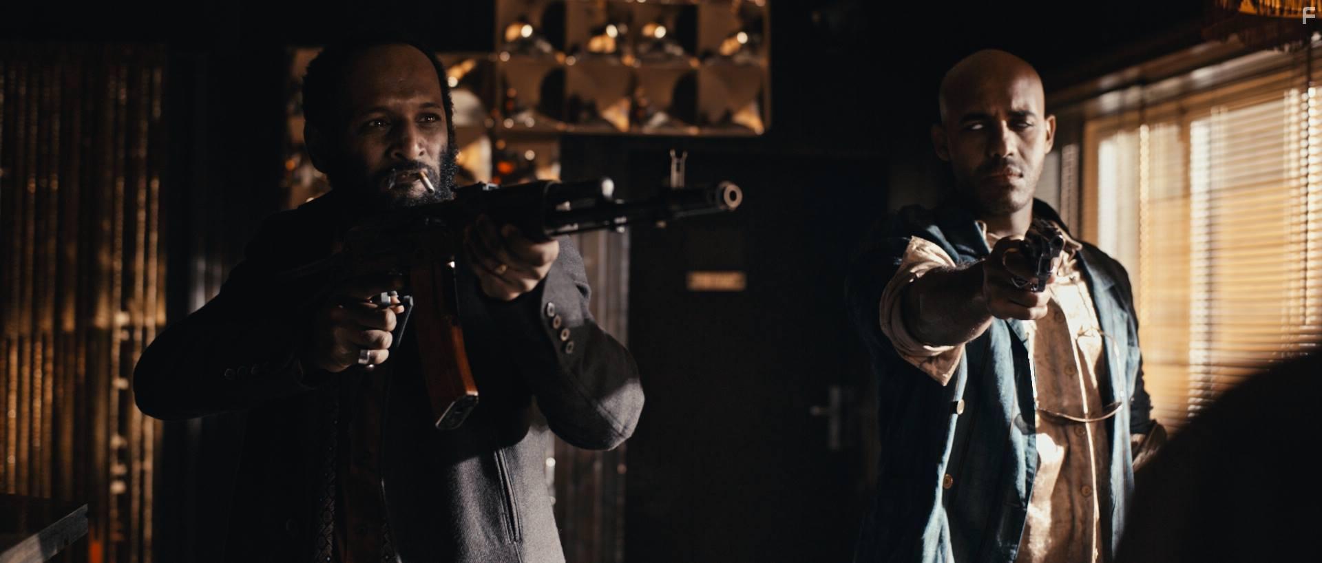 Eskindir Tesfay and Selam Tadese in Schneeflckchen (2017)