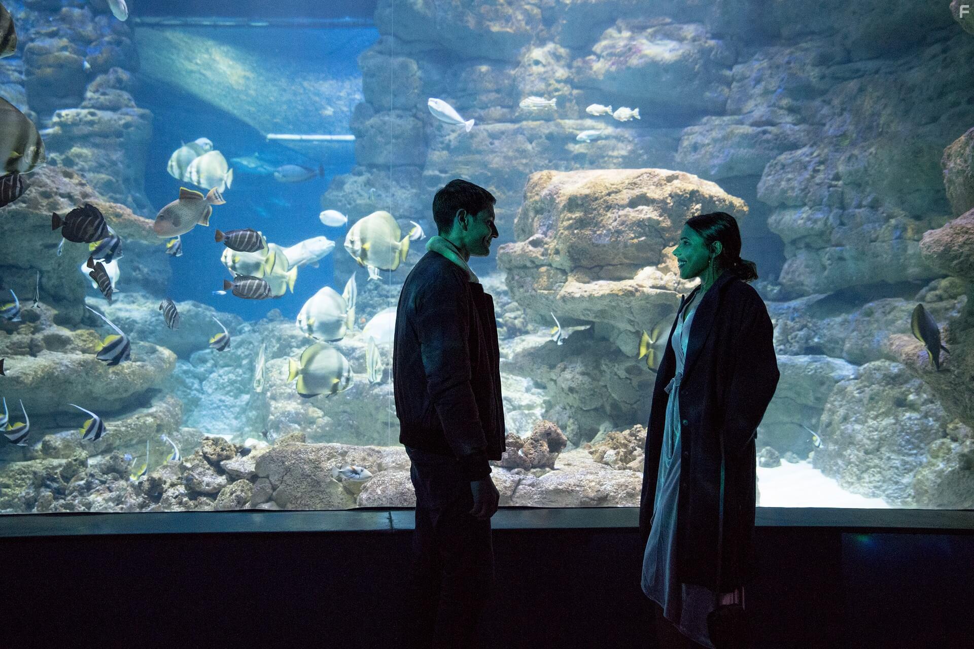 Zita Hanrot and Marc Ruchmann in Plan Coeur (2018)