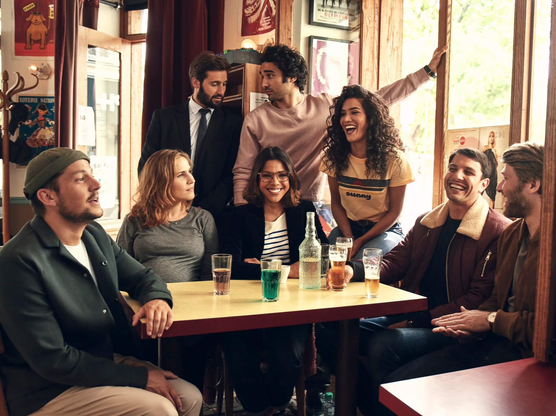 Josphine Dra, Sabrina Ouazani, Zita Hanrot, Marc Ruchmann, Guillaume Labb, Tom Dingler, Yvan Naubron, and Syrus Shahidi in Plan Coeur (2018)