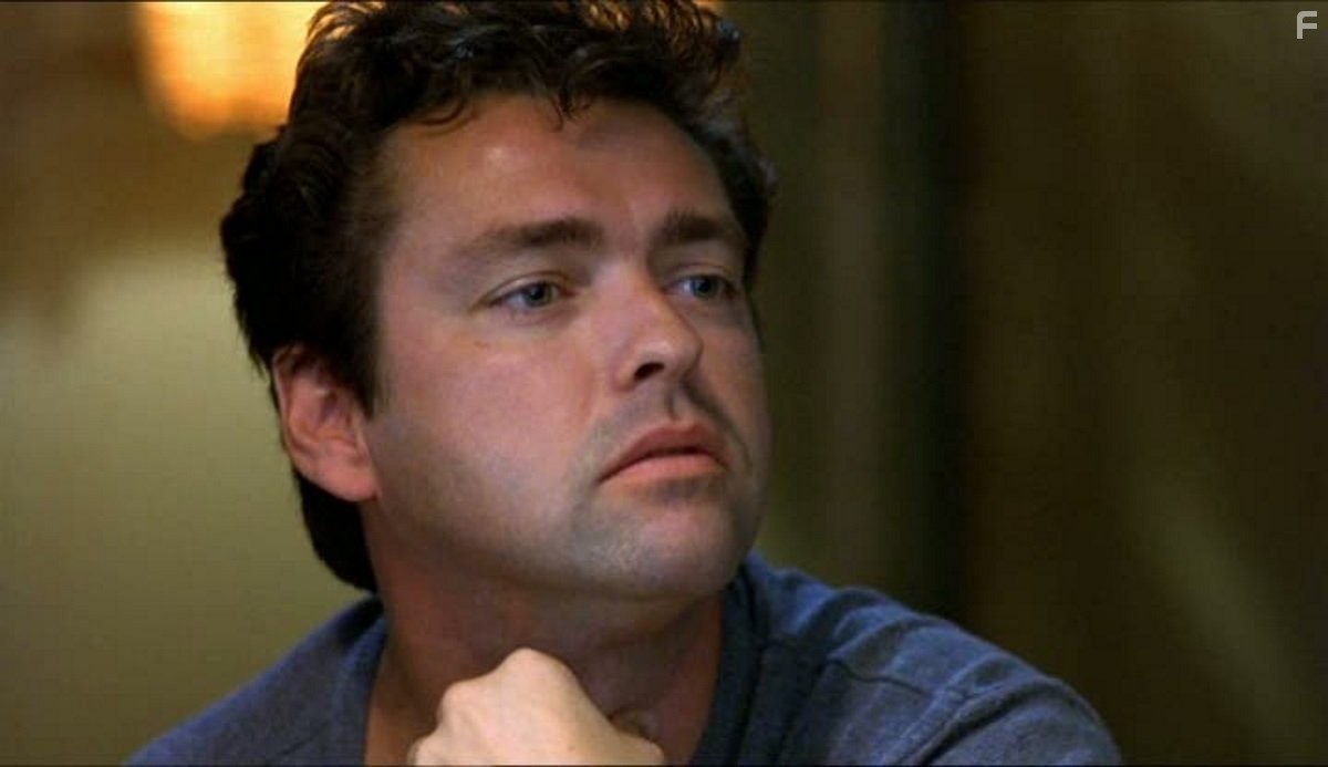 Angus Macfadyen in Second Skin (2000)