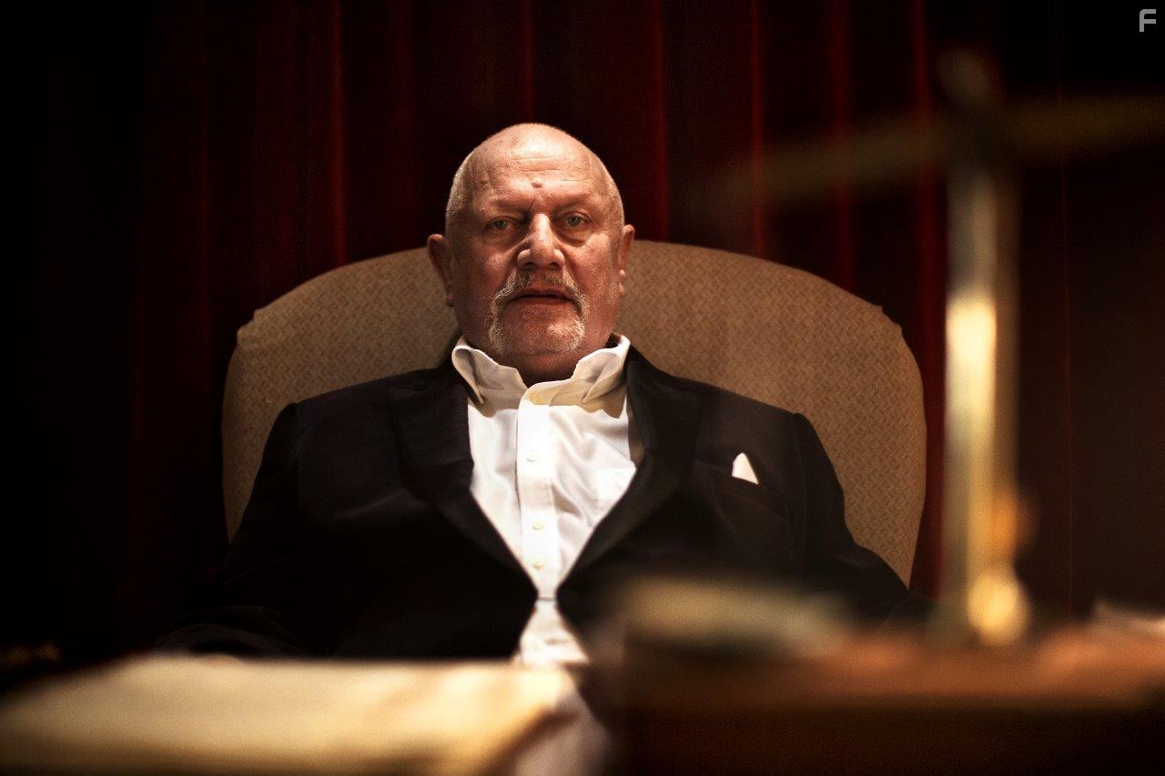 Steven Berkoff in Fanged Up (2017)