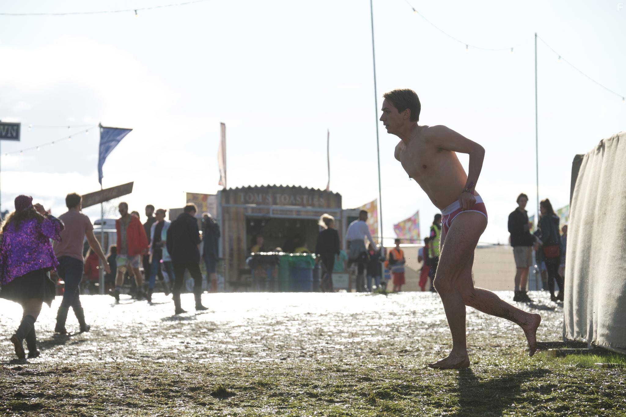 Joe Thomas in The Festival (2018)