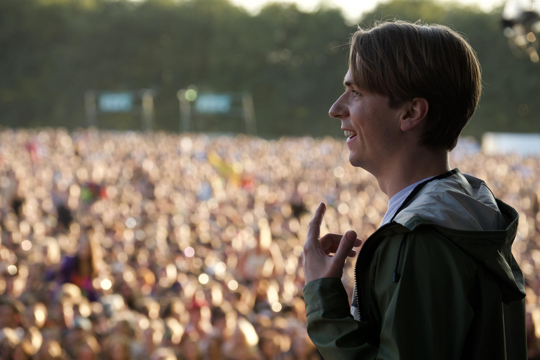 Joe Thomas in The Festival (2018)