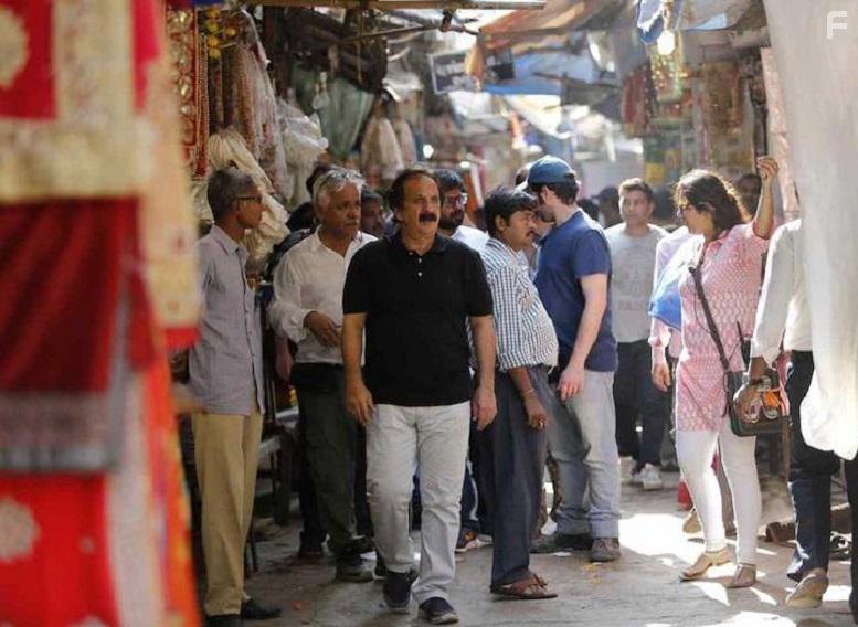 Majid Majidi in Beyond the Clouds (2017)