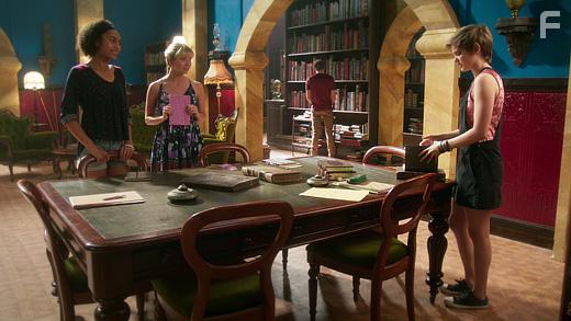 The Bureau of Magical Things (2018)