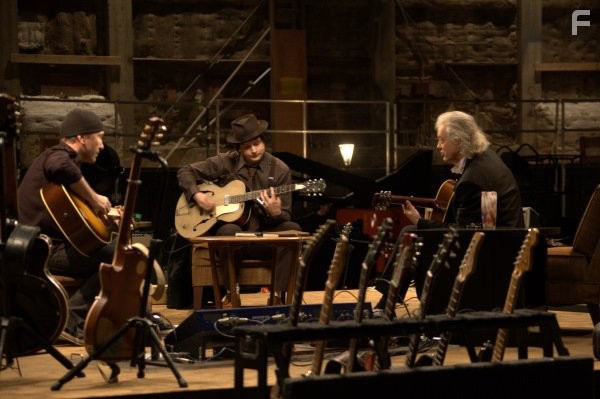Jimmy Page, The Edge, and Jack White in Приготовьтесь, будет громко (2008)