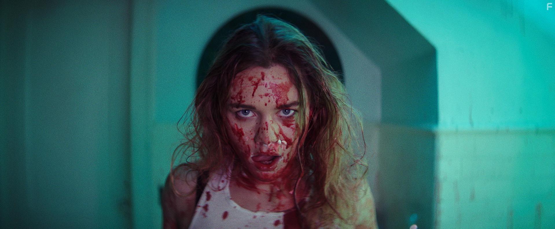 Imogen Waterhouse in Braid (2018)