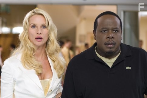 Nicollette Sheridan and Cedric the Entertainer in По прозвищу: 'Чистильщик' (2007)