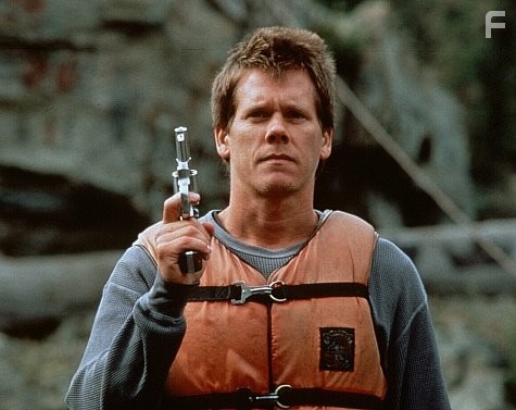 Kevin Bacon in Дикая река (1994)