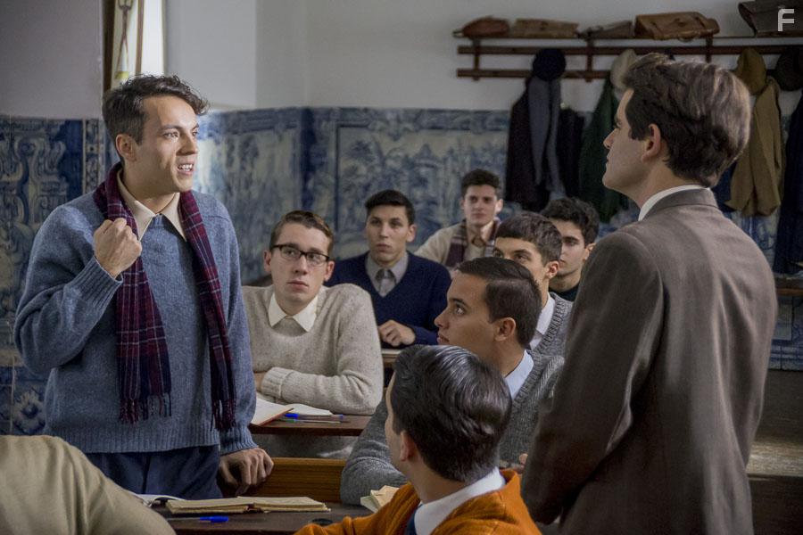 Jaime Freitas and Joo Cachola in Apario (2018)