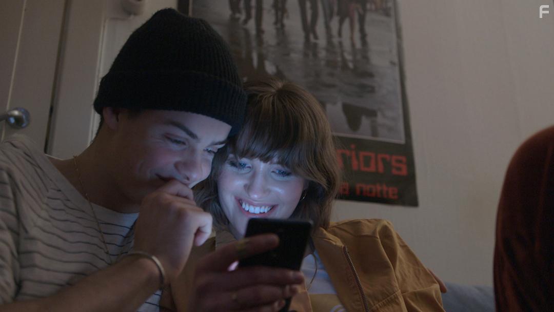 Herman Tmmeraas and Sara Selmer Moland in Semester (2018)