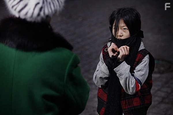 Sae-ron Kim in Чeловек из ниоткуда (2010)