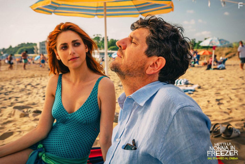 Fabio De Luigi and Miriam Leone in Metti la nonna in freezer (2018)