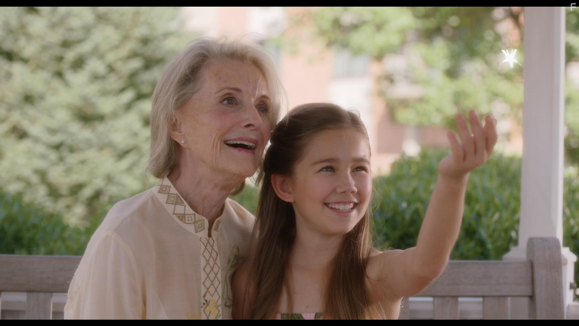 Constance Towers and Brooklyn Rae Silzer in The Storyteller (2018)