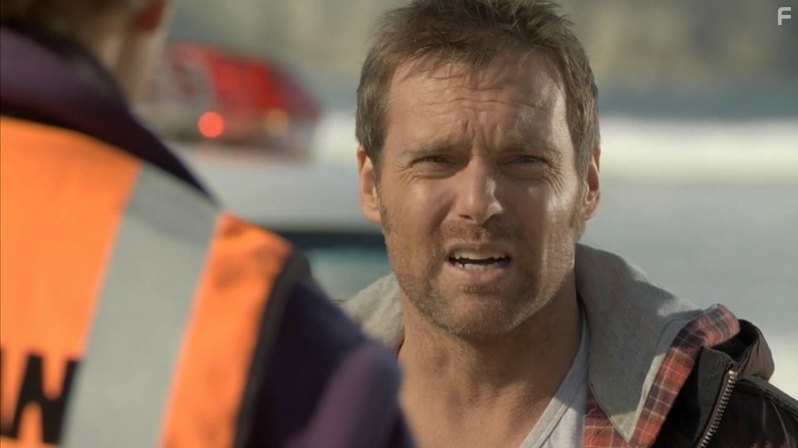 Michael Shanks in Буря в Арктике (2010)