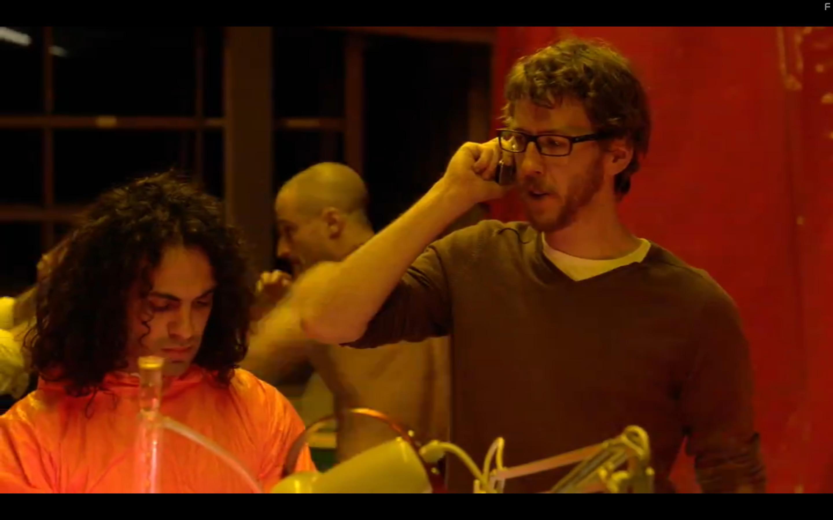 Stephen Lopez and Dean Cartmel in Fat Tony & Co (2014)