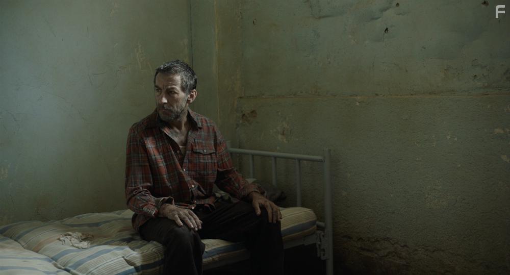 Antonio de la Torre in La noche de 12 aos (2018)