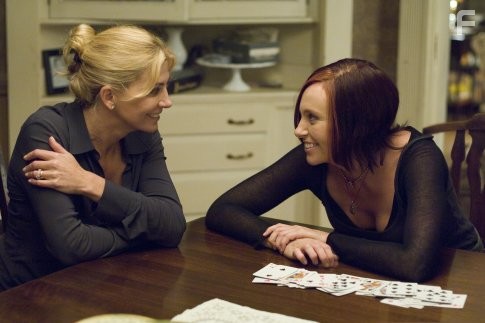 Toni Collette and Natasha Richardson in Вечер (2007)