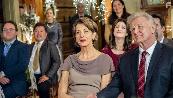 Wendie Malick, Barry Flatman, and Julia Benson in Marrying Father Christmas (2018)
