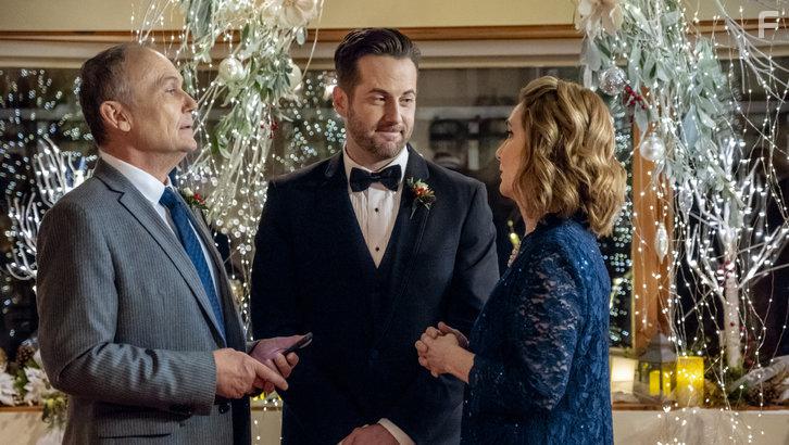 P. Lynn Johnson, Michael Kopsa, and Niall Matter in Marrying Father Christmas (2018)