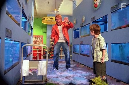 David Arquette and Angus T. Jones in Агент по кличке Спот (2001)