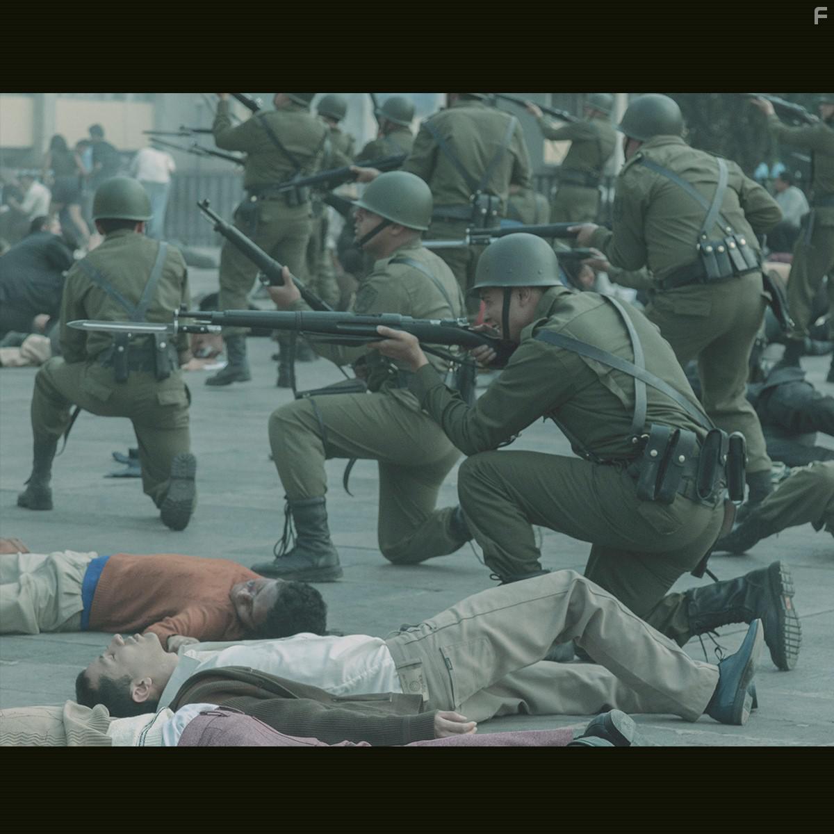 Un extrao enemigo (2018)