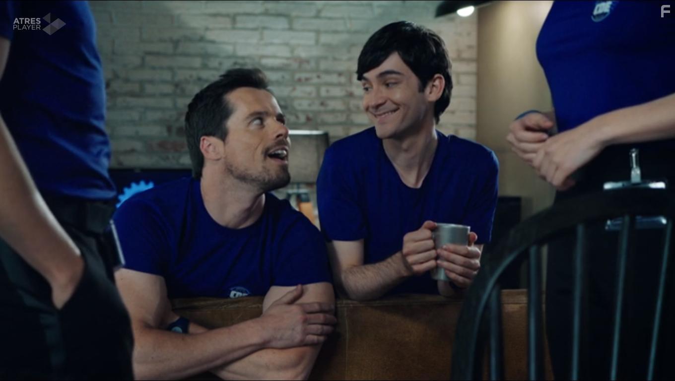 Octavi Pujades and lvaro Fontalba in Cuerpo de lite (2018)