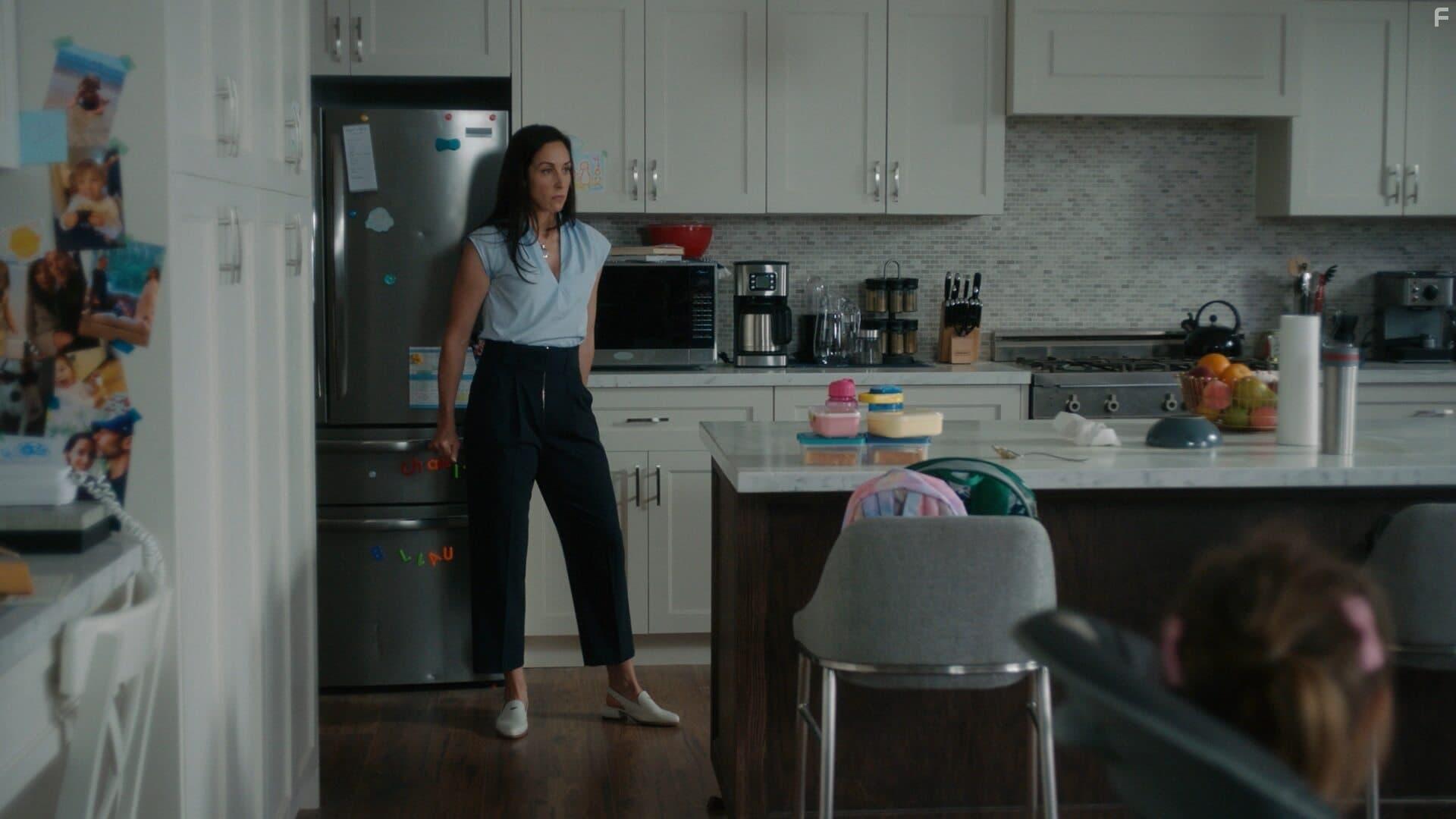 Catherine Reitman in Workin' Moms: Warm Lunch (2022)