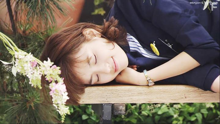 Hyo-Joo Han in Chanranhan yusan (2009)