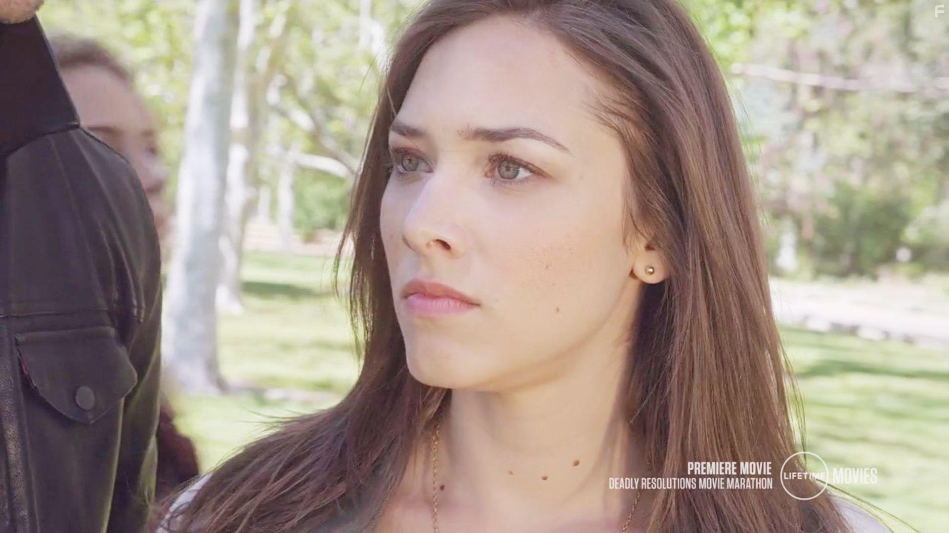 Rosslyn Luke in Sisters in Crime (2018)