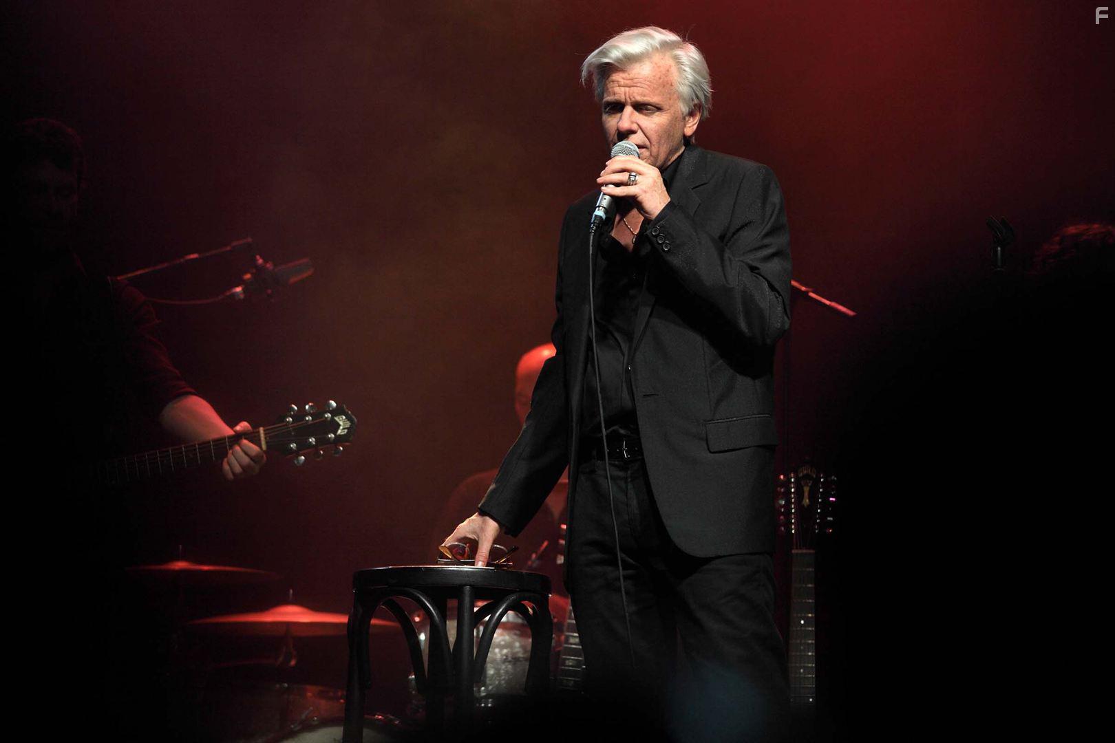 Alex Lutz in Guy (2018)